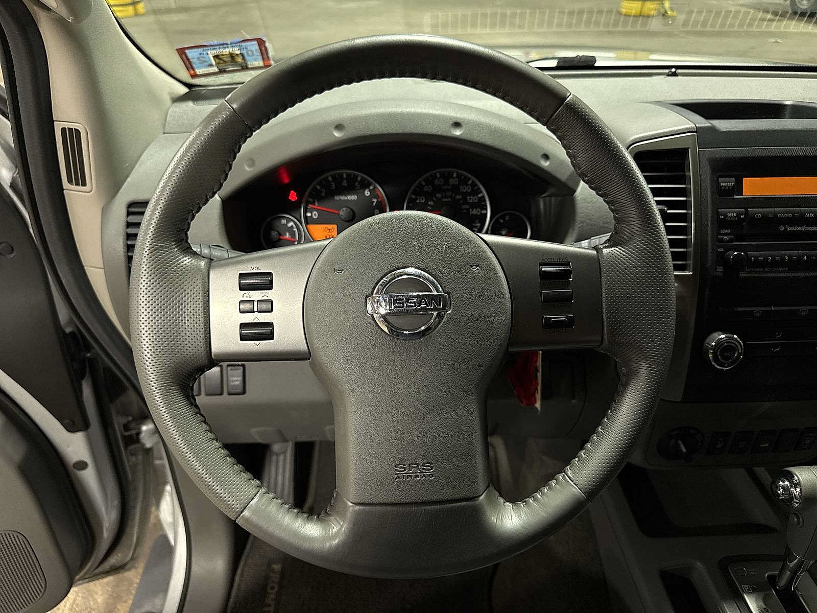 Used 2010 Nissan Frontier LE w/ LE Value Truck Pkg AWD/4WD image 18