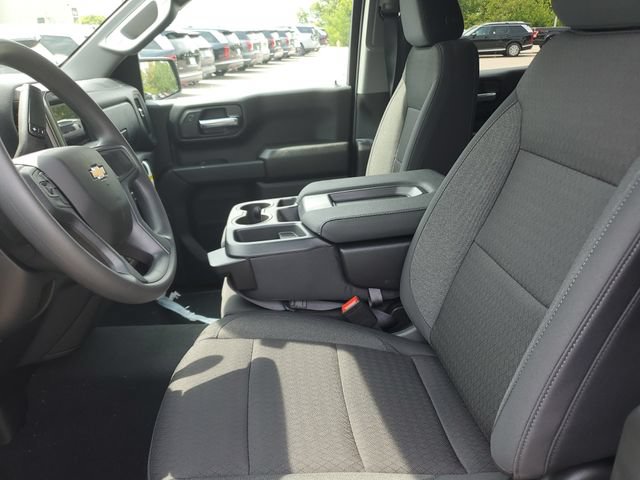 New 2026 Chevrolet Silverado 1500 Custom w/ Turbomax Blackout Package AWD/4WD image 18