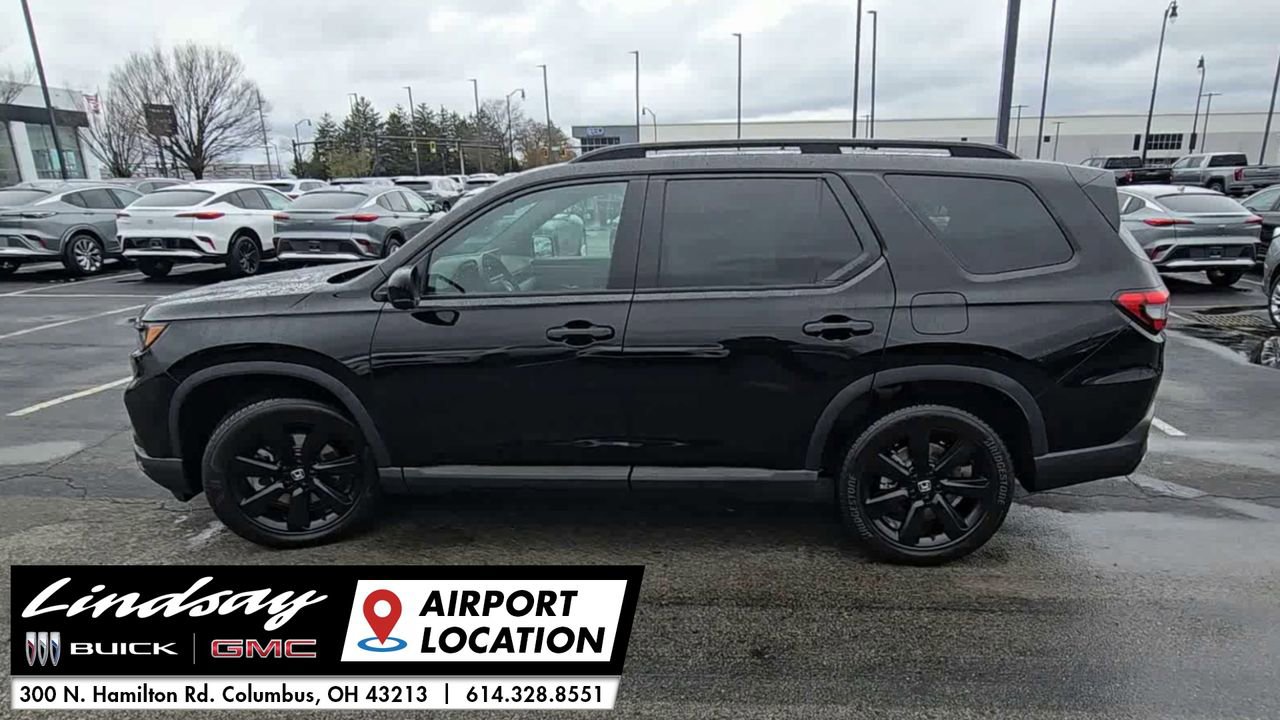 Used 2025 Honda Pilot Black Edition image 6