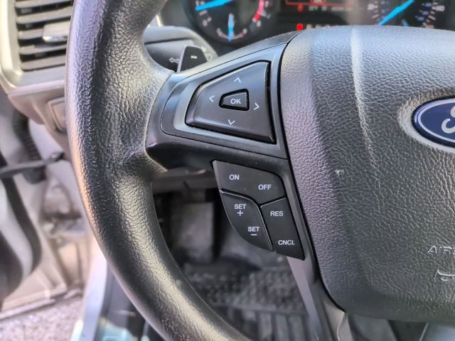 Used 2018 Ford Edge SE image 19