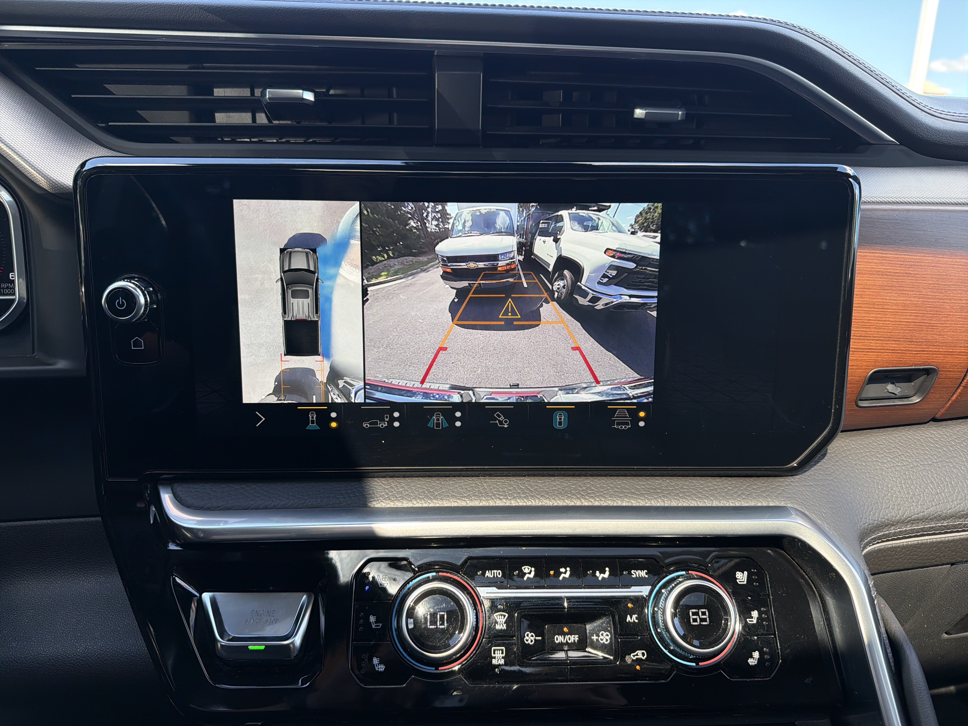 Used 2022 GMC Sierra 1500 Denali AWD/4WD image 25