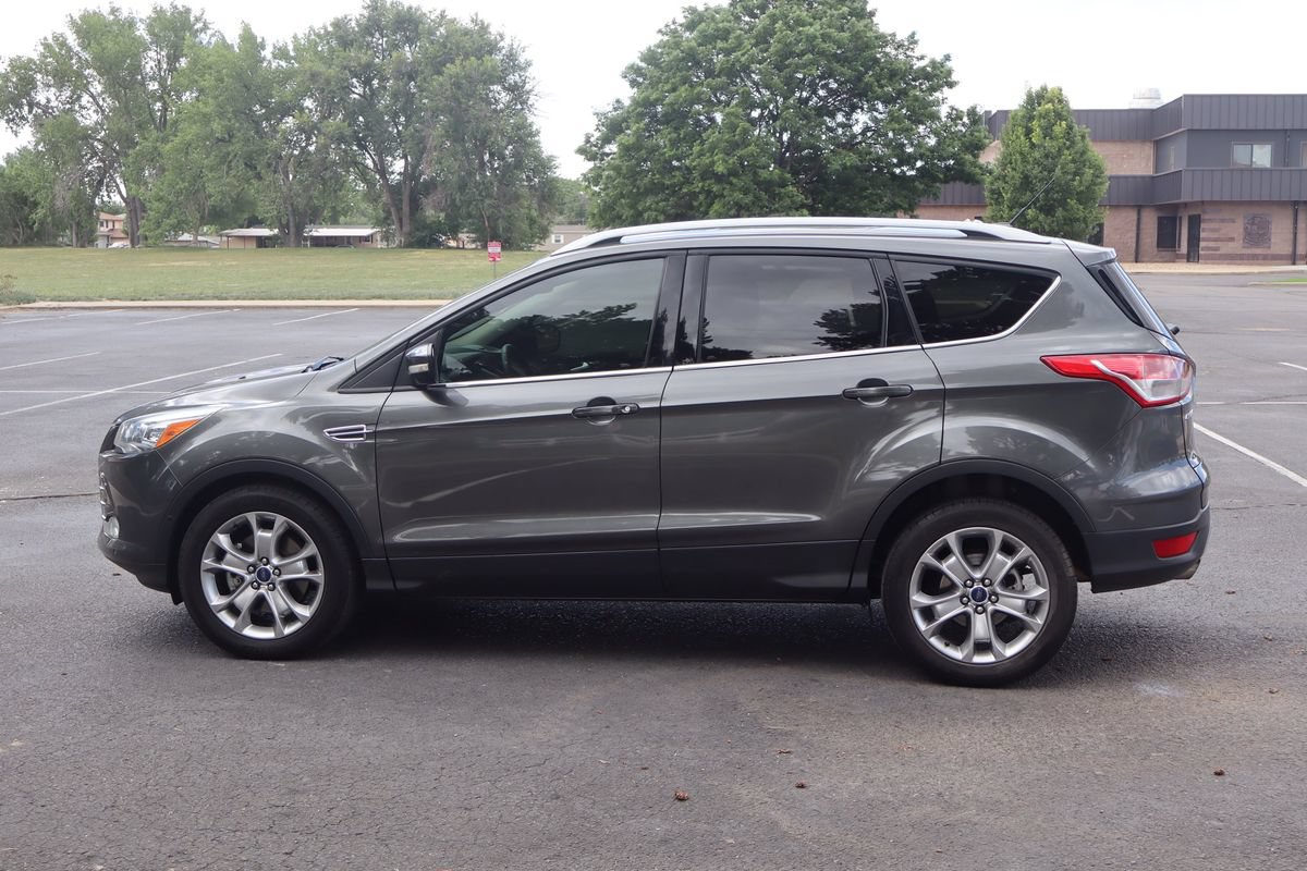 Used 2015 Ford Escape Titanium w/ Equipment Group 301A AWD/4WD image 9