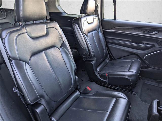 Used 2021 Jeep Grand Cherokee L Limited AWD/4WD image 23