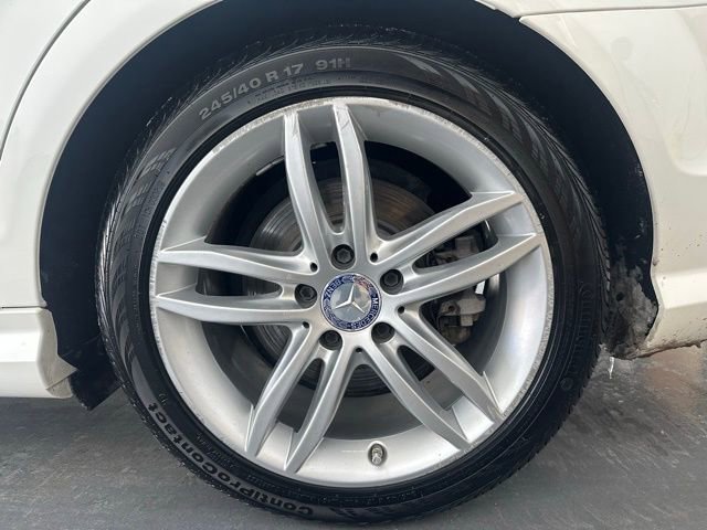 Used 2013 Mercedes-Benz C 300 4MATIC Sedan image 23