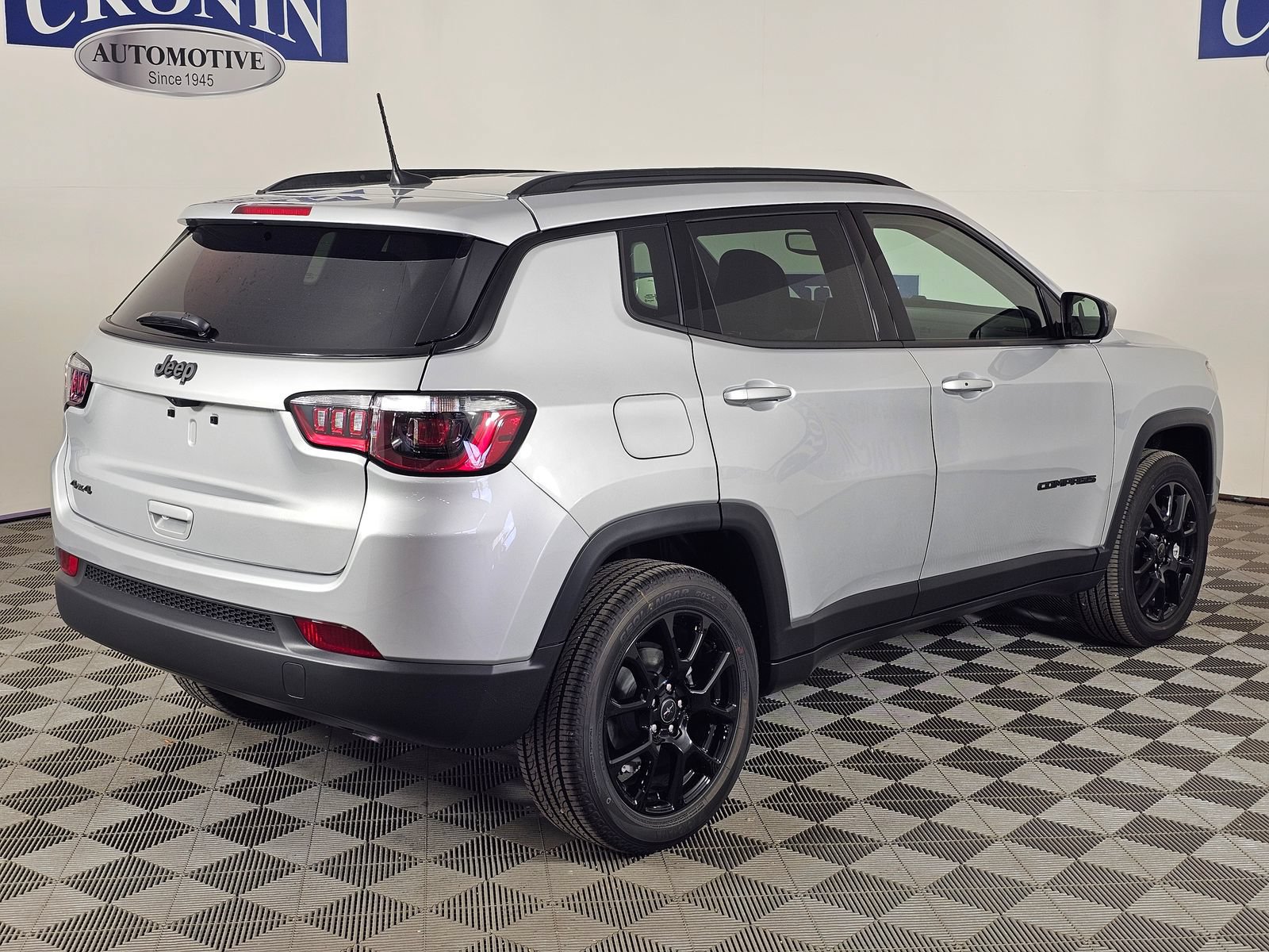 New 2026 Jeep Compass Latitude AWD/4WD image 29