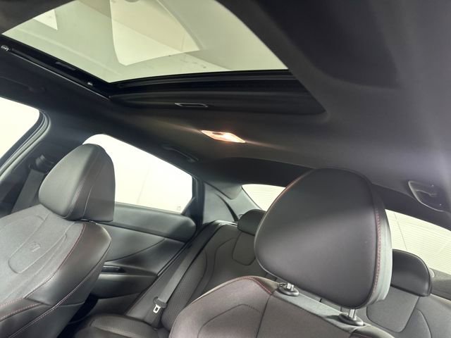 Used 2025 Hyundai Elantra N Line image 12