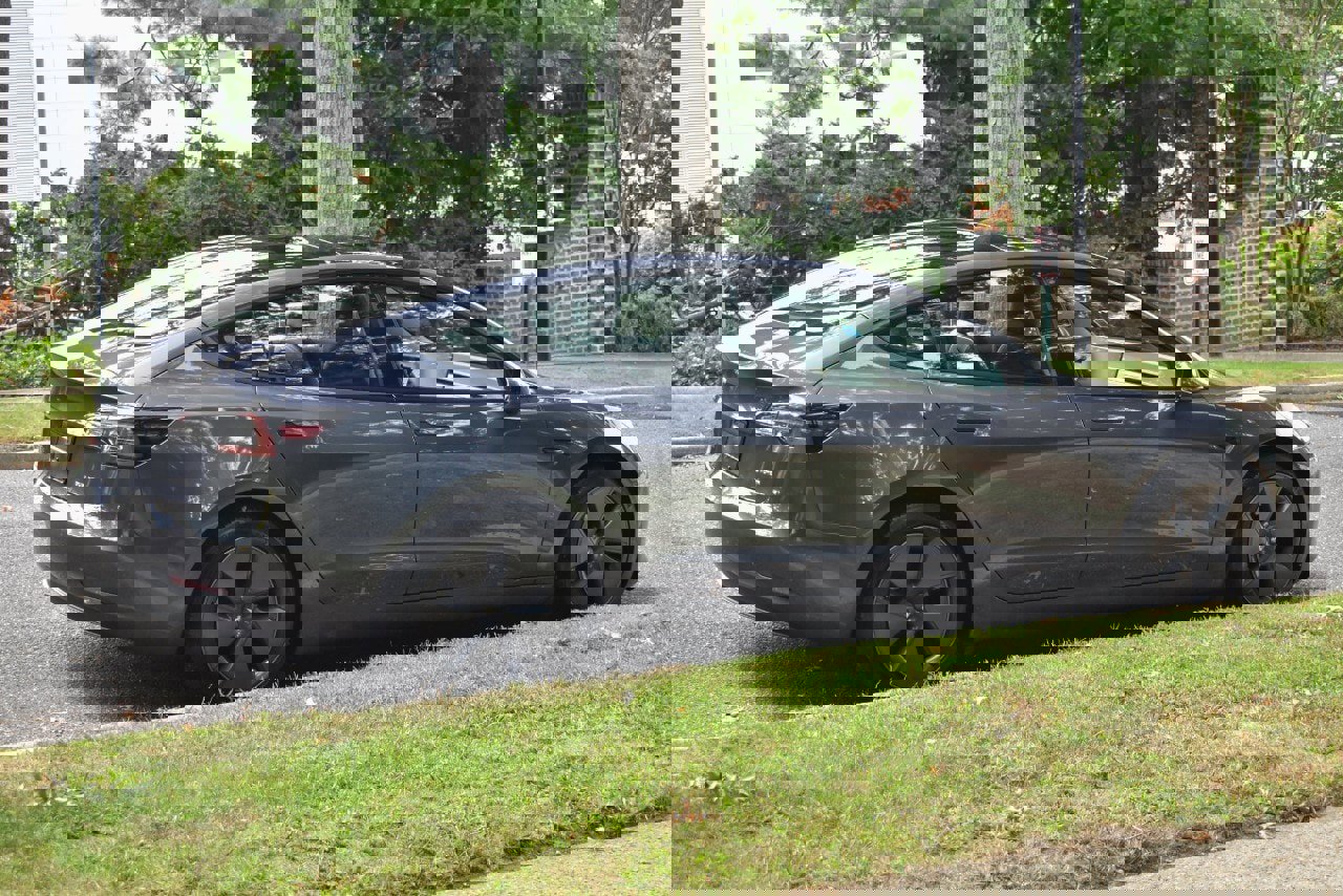 Used 2022 Tesla Model 3 Long Range image 8