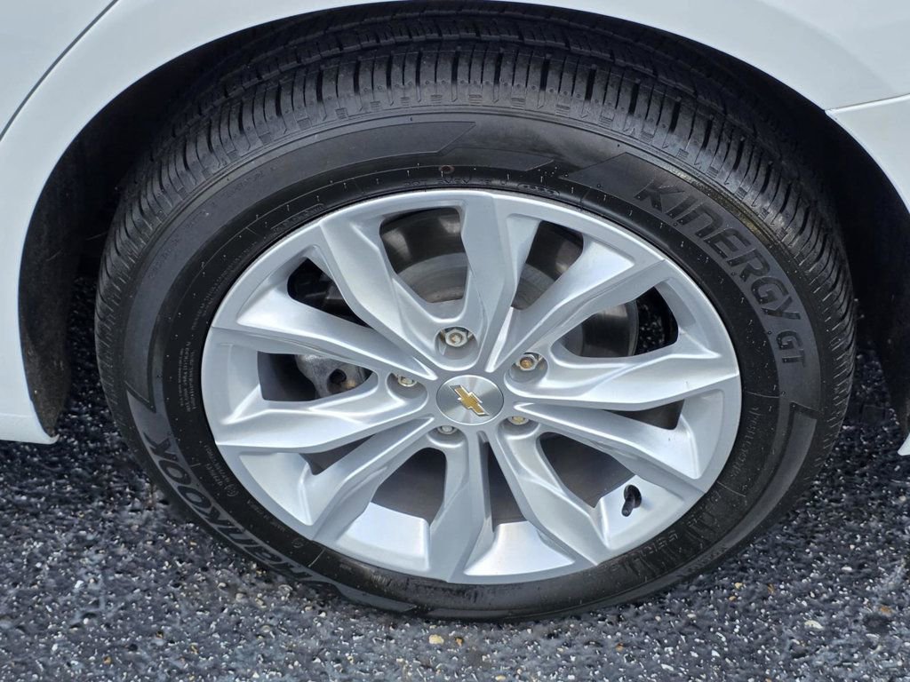 Used 2022 Chevrolet Malibu LT w/ Leather Package image 30