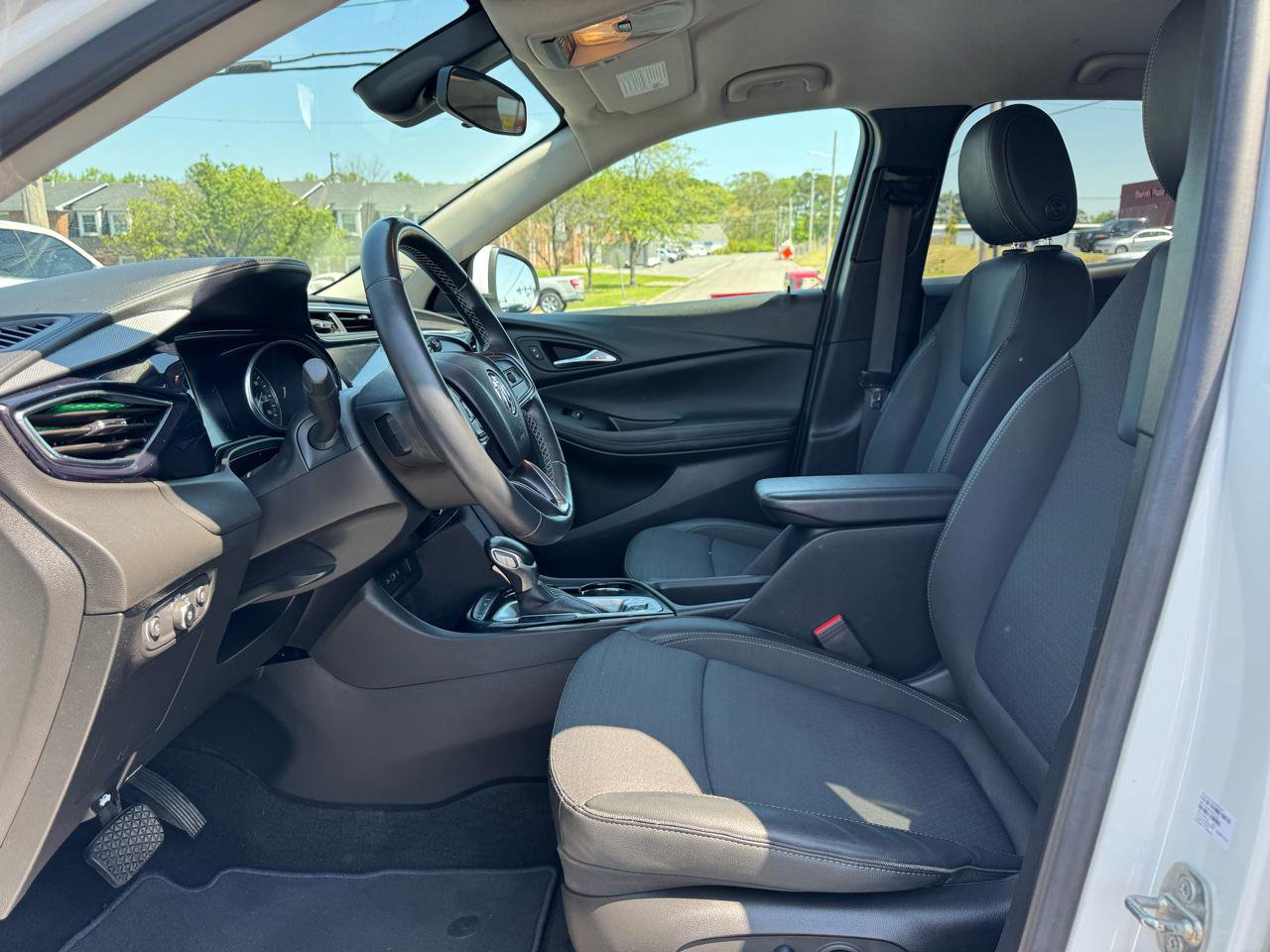 Used 2023 Buick Encore GX Select image 14