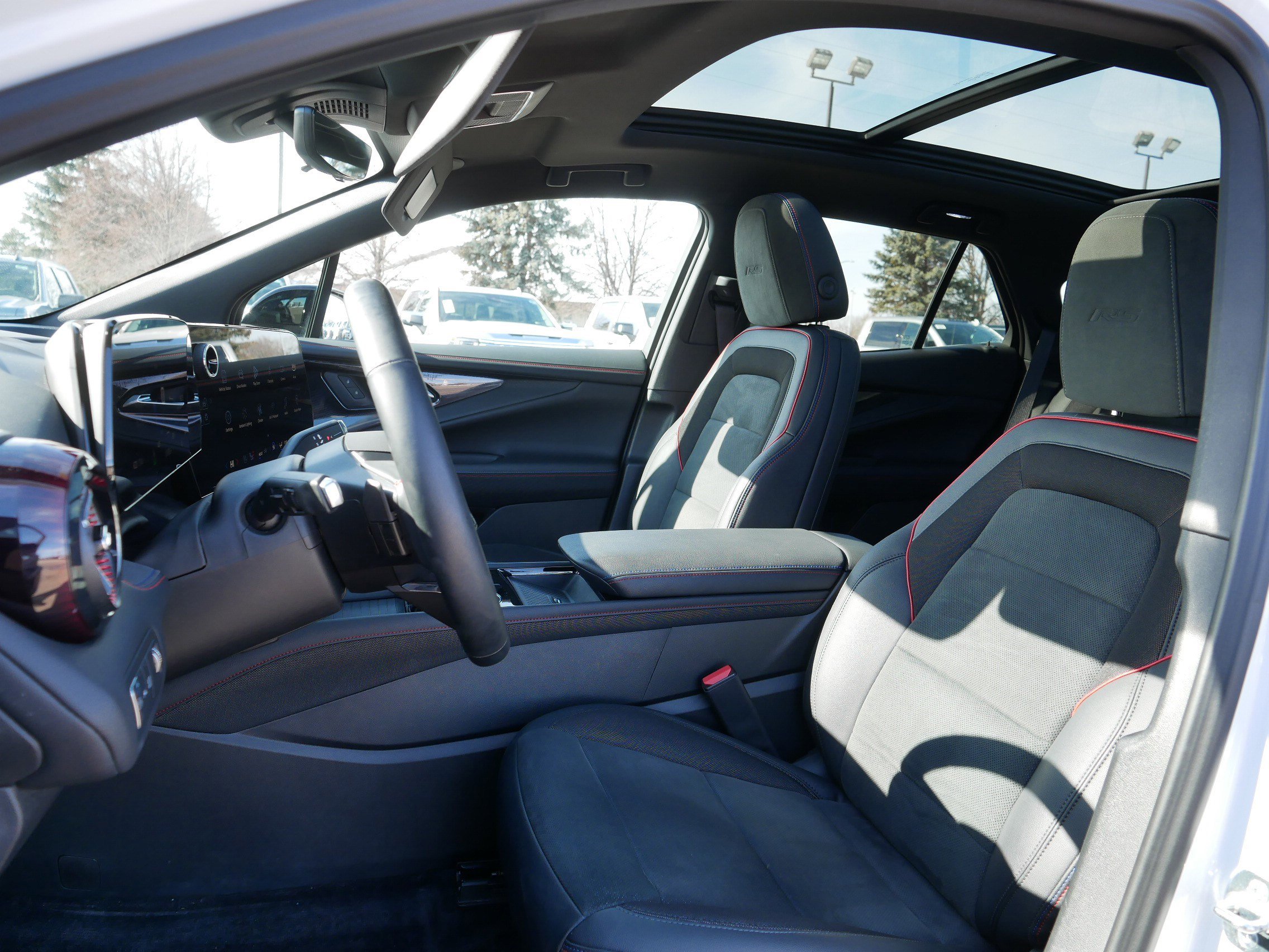 Used 2024 Chevrolet Blazer EV RS image 33