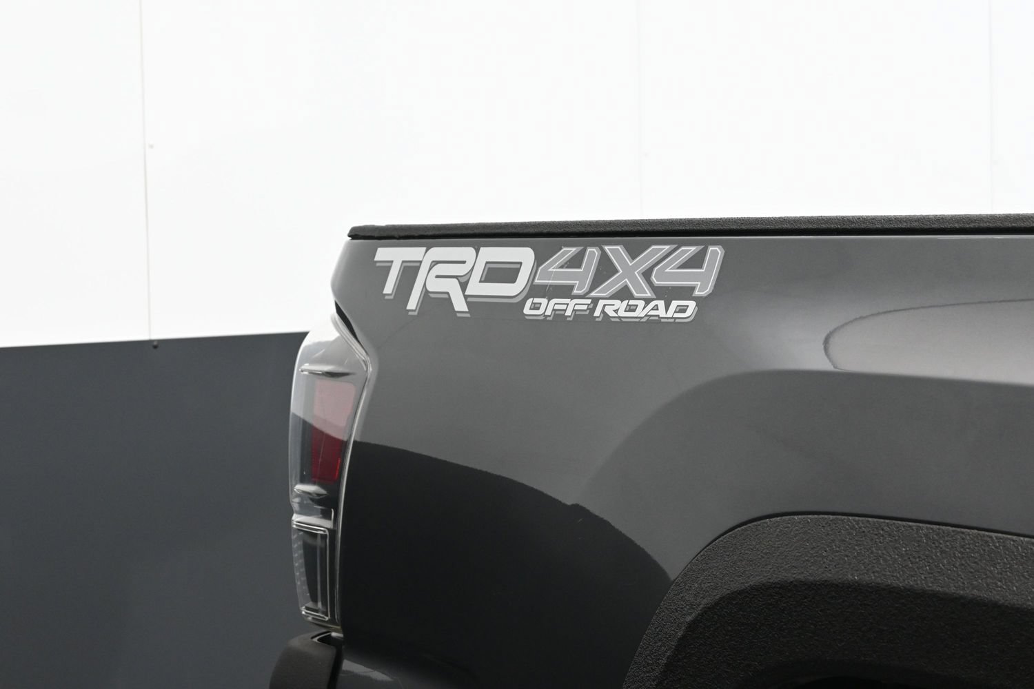 Used 2018 Toyota Tacoma TRD Off-Road AWD/4WD image 45