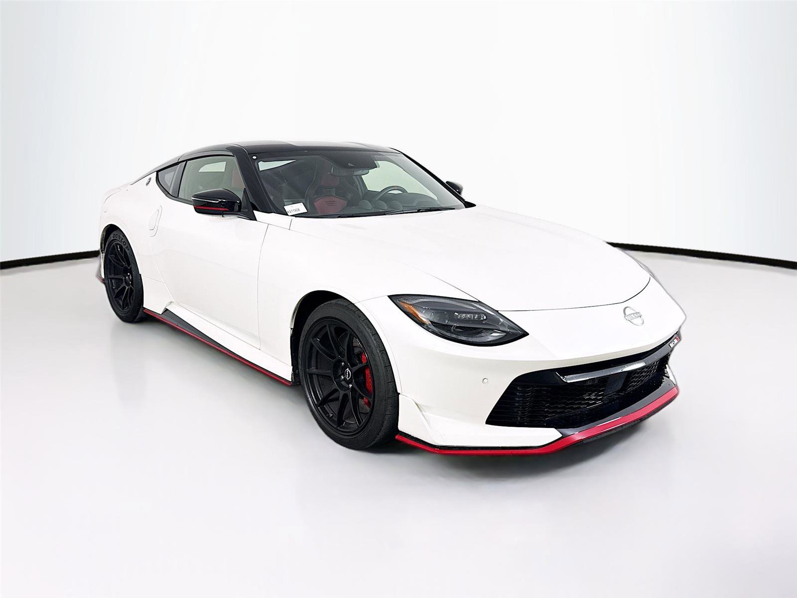 Used 2025 Nissan Z NISMO w/ Floor Mat Package image 22
