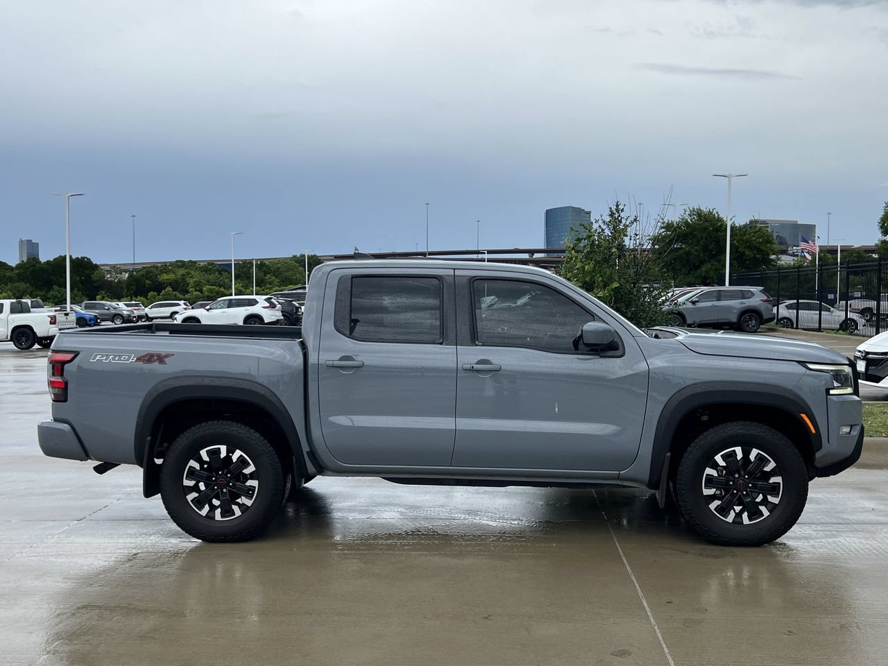 Used 2024 Nissan Frontier PRO-4X w/ Off-Road Protection Package AWD/4WD image 3