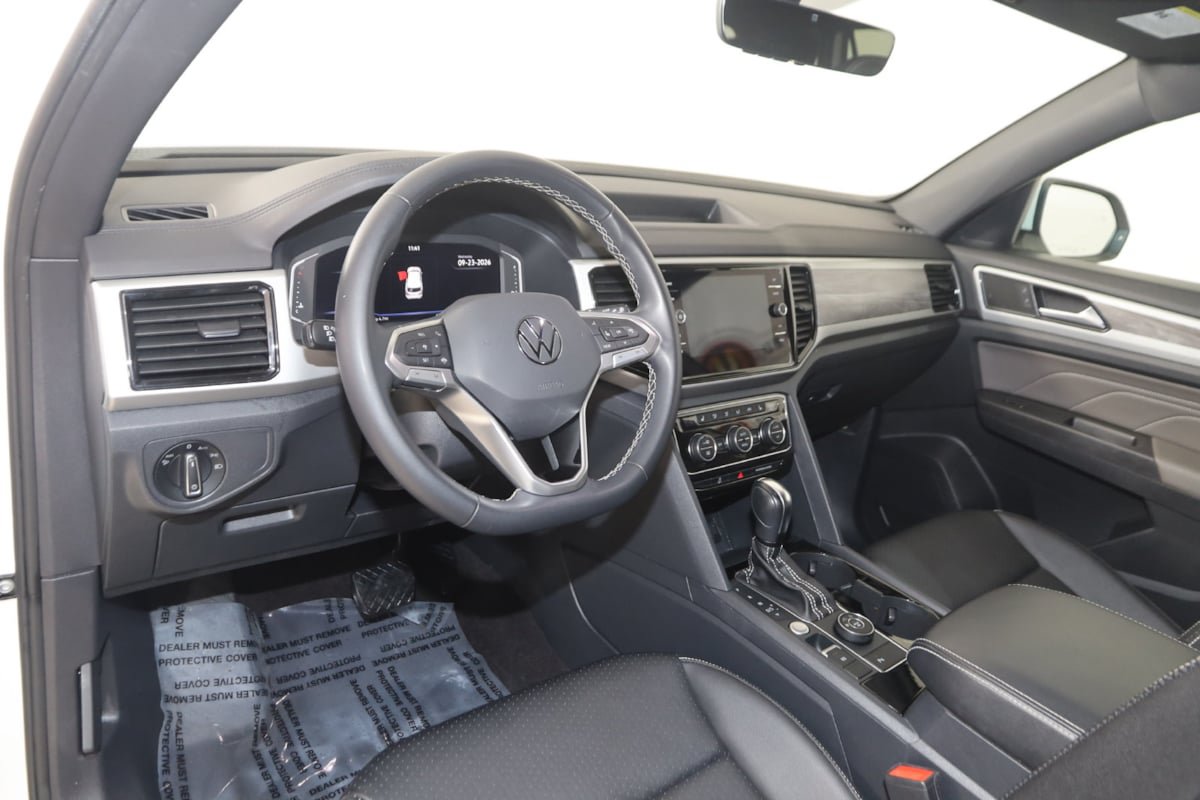 Used 2023 Volkswagen Atlas Cross Sport SE w/ Black Wheel Package AWD/4WD image 21
