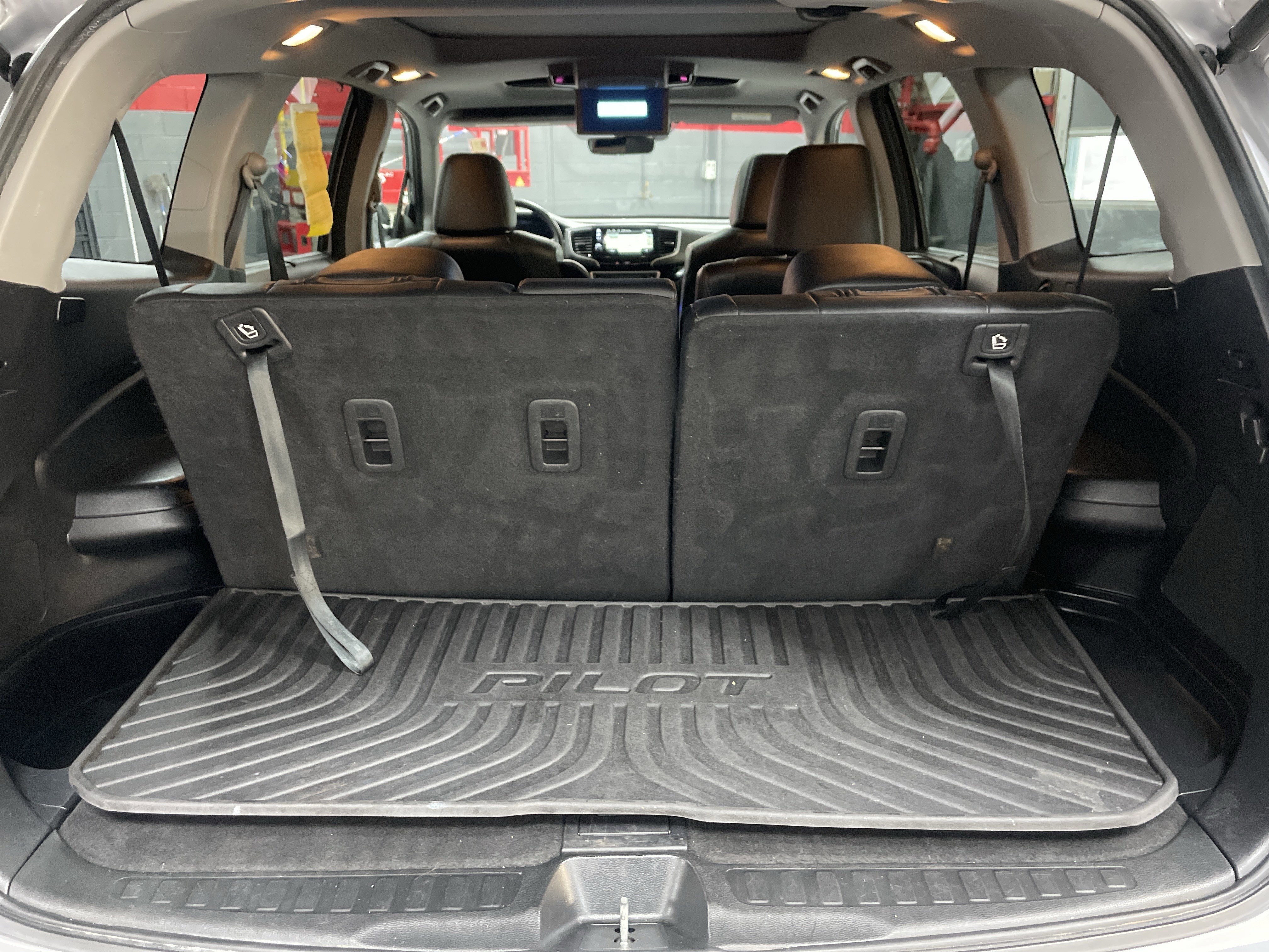 Used 2019 Honda Pilot Elite image 34