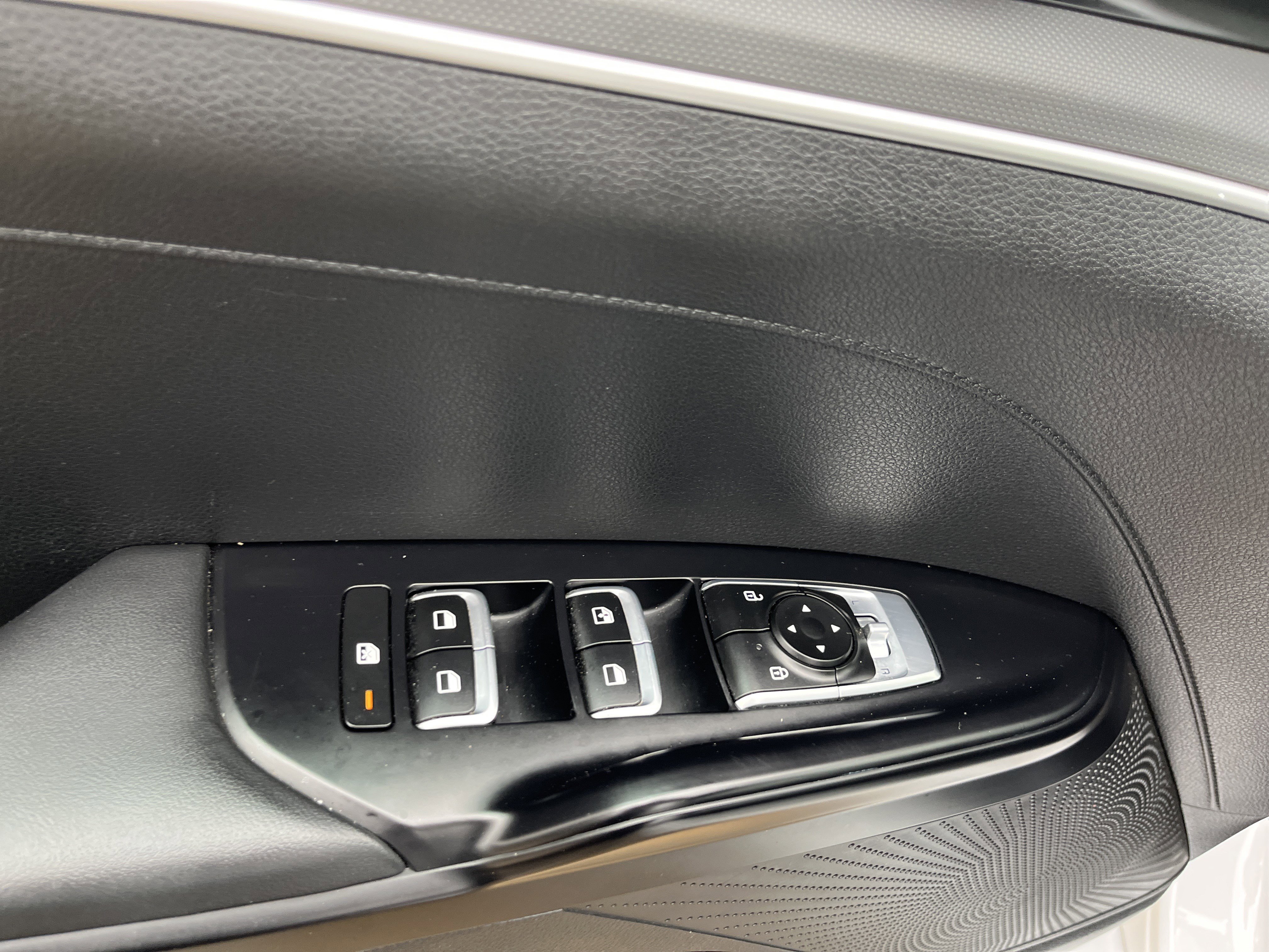 Used 2023 Kia K5 LXS image 24