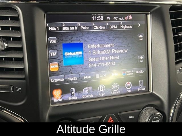 Used 2017 Jeep Grand Cherokee Altitude image 30