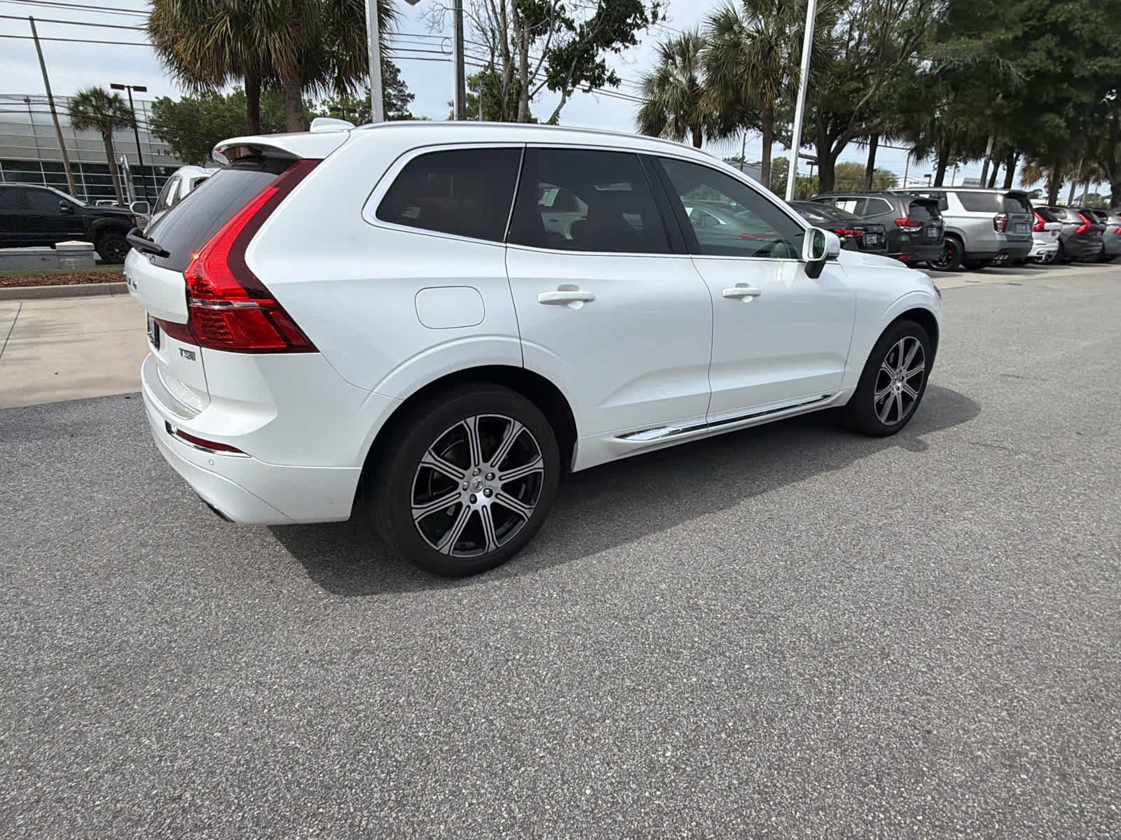 Used 2020 Volvo XC60 T5 Inscription FWD image 14