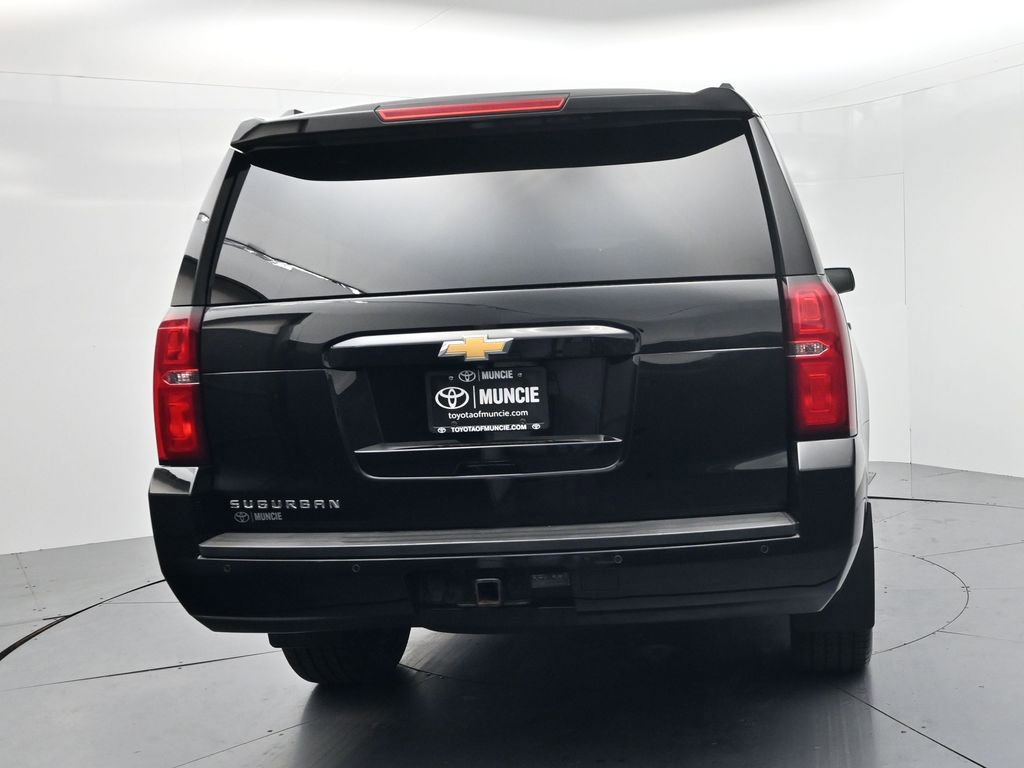 Used 2019 Chevrolet Suburban LT AWD/4WD image 7