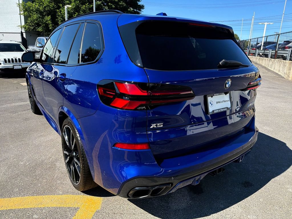 Used 2024 BMW X5 M60i w/ Parking Assistance Package AWD/4WD image 12