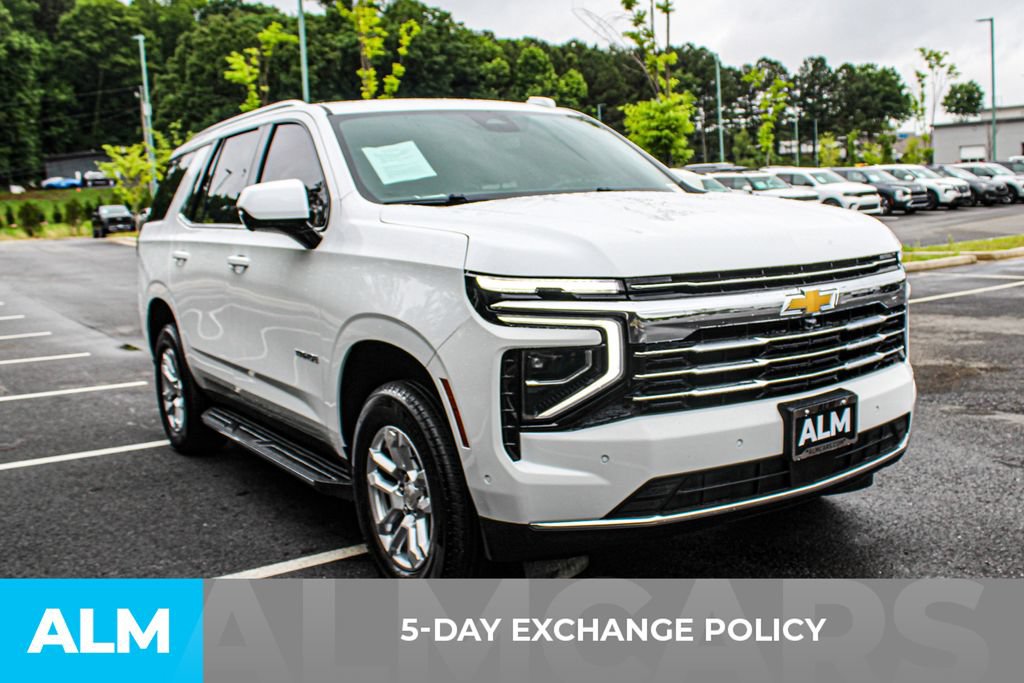 Used 2025 Chevrolet Tahoe LT AWD/4WD image 3