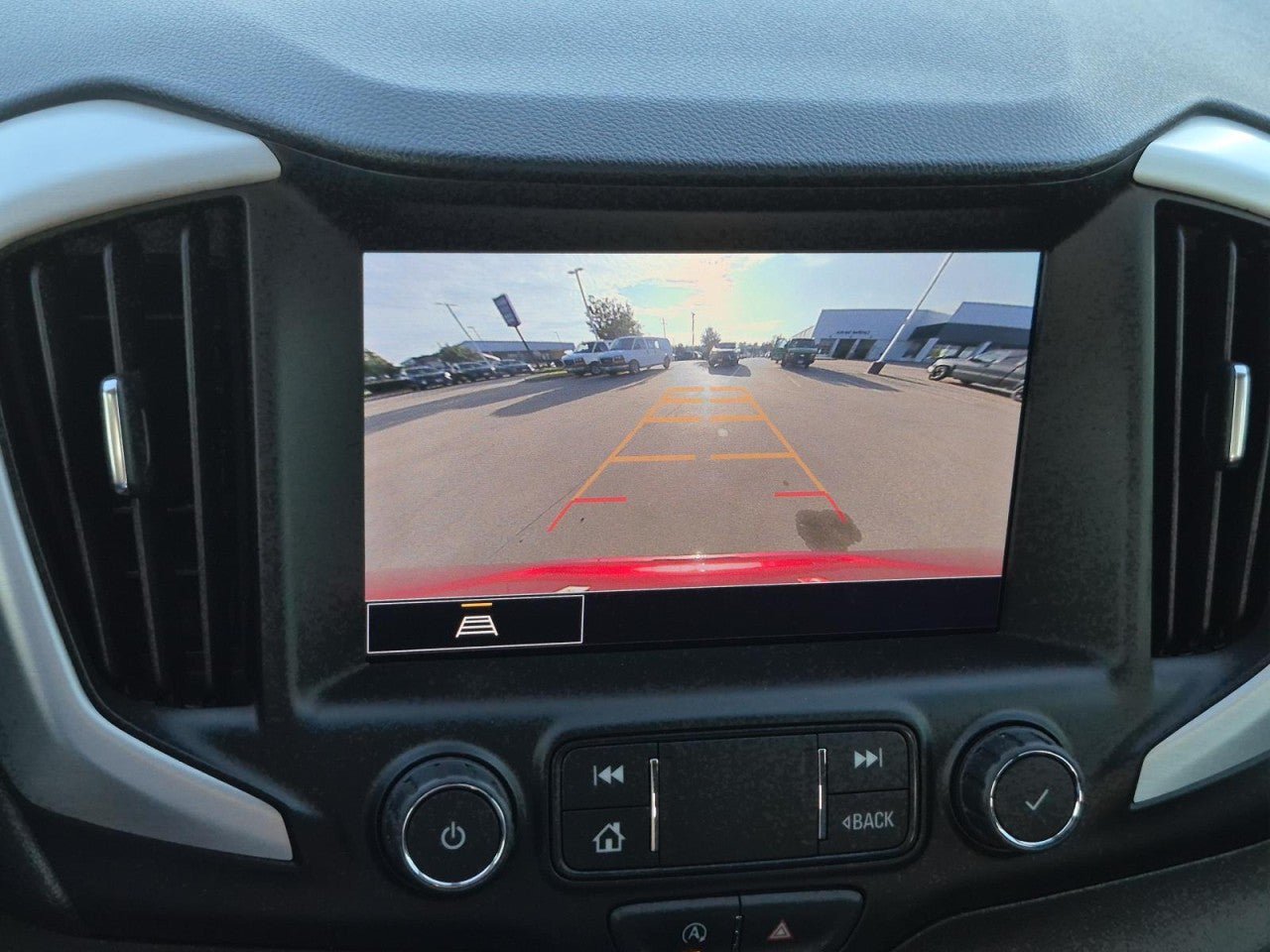 Certified 2022 GMC Terrain SLE w/ Driver Convenience Package FWD image 25