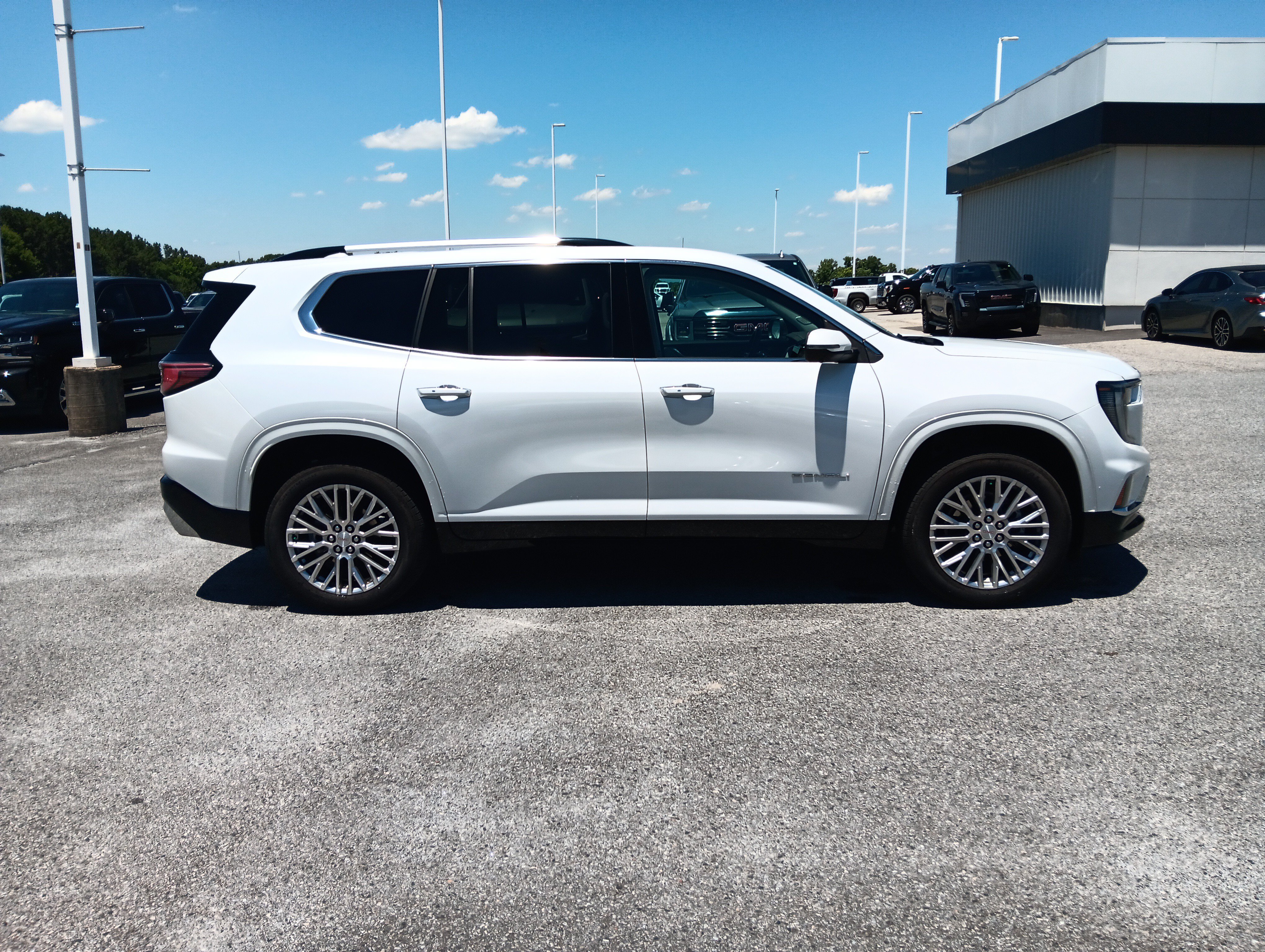 Used 2024 GMC Acadia Denali w/ LPO, Floor Liner Package FWD image 7