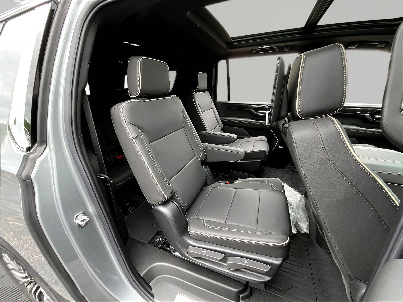 New 2026 GMC Yukon XL Elevation w/ Elevation Premium Package AWD/4WD image 20