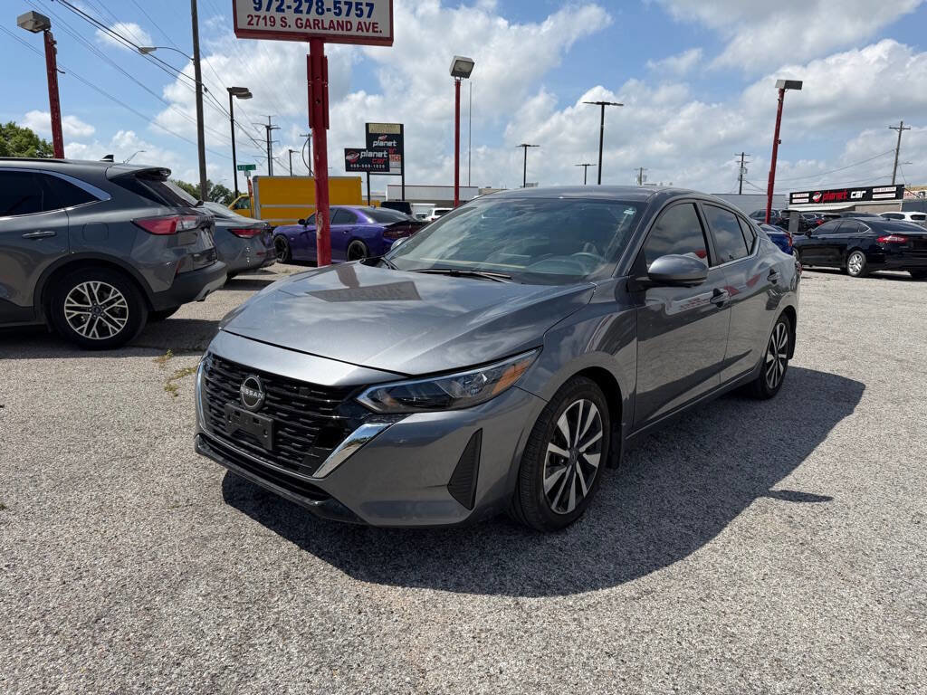 Used 2025 Nissan Sentra SV w/ SV Premium Package image 3