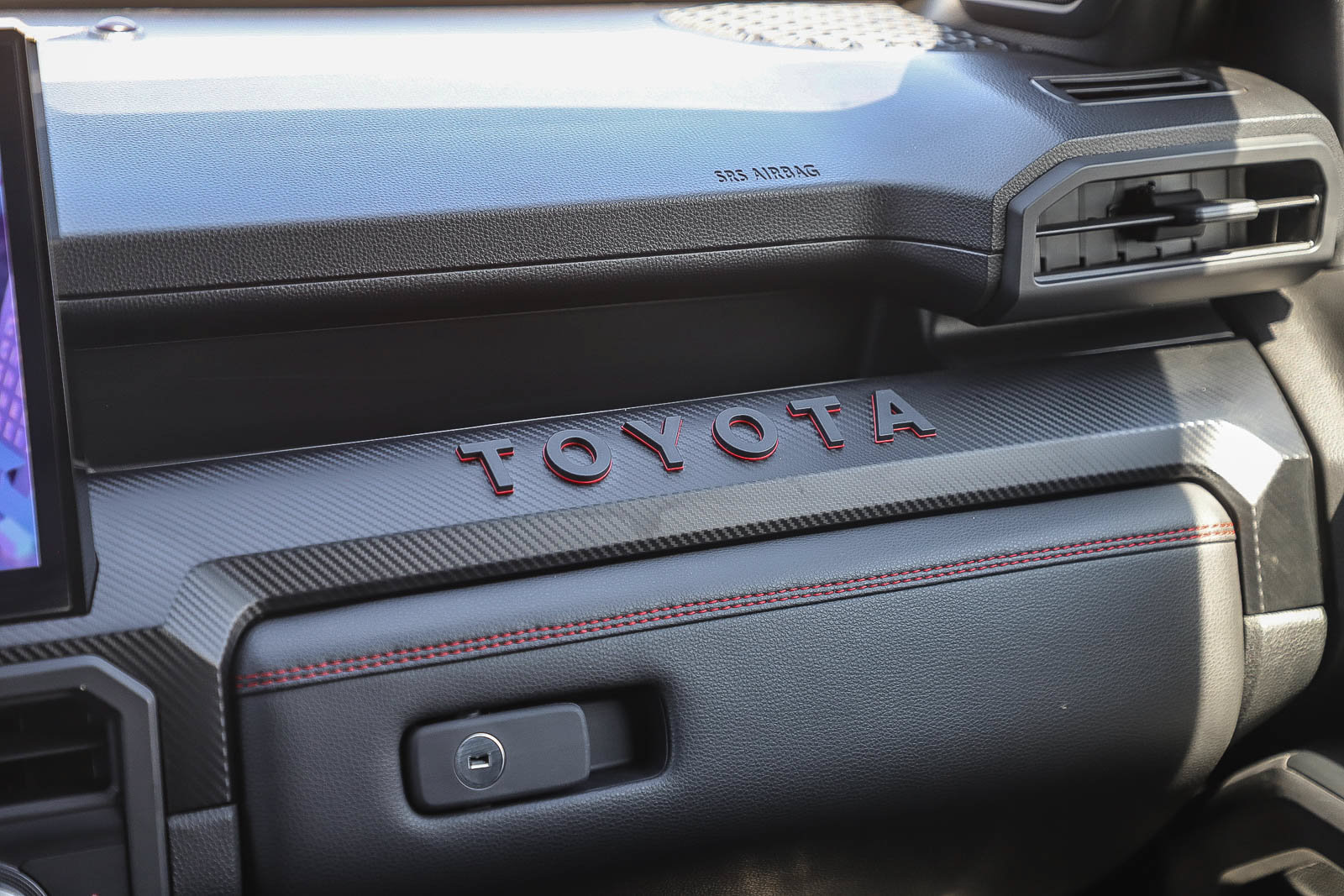 Used 2025 Toyota Tacoma TRD Pro AWD/4WD image 19
