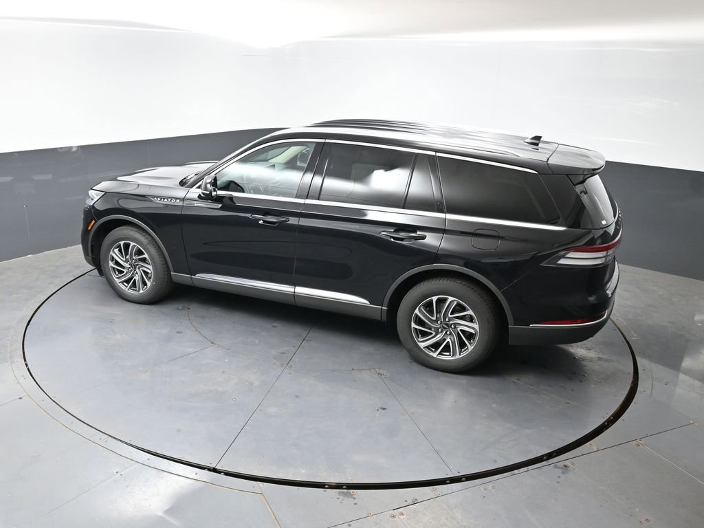 Used 2023 Lincoln Aviator AWD image 52