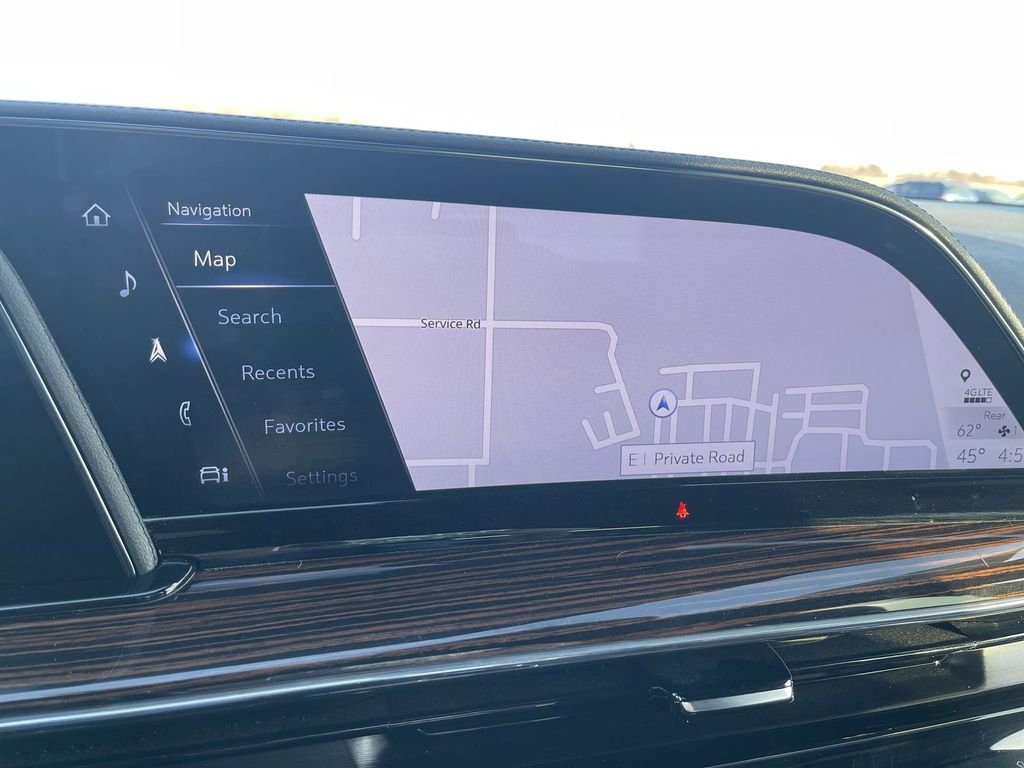 Certified 2024 Cadillac Escalade Premium Luxury image 28