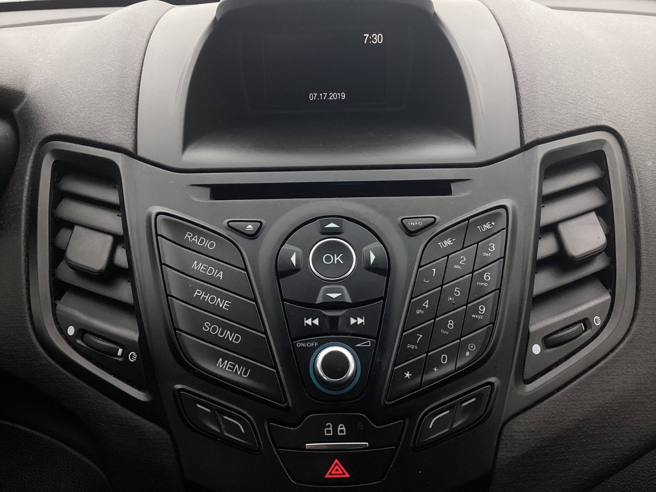 Used 2019 Ford Fiesta SE image 34