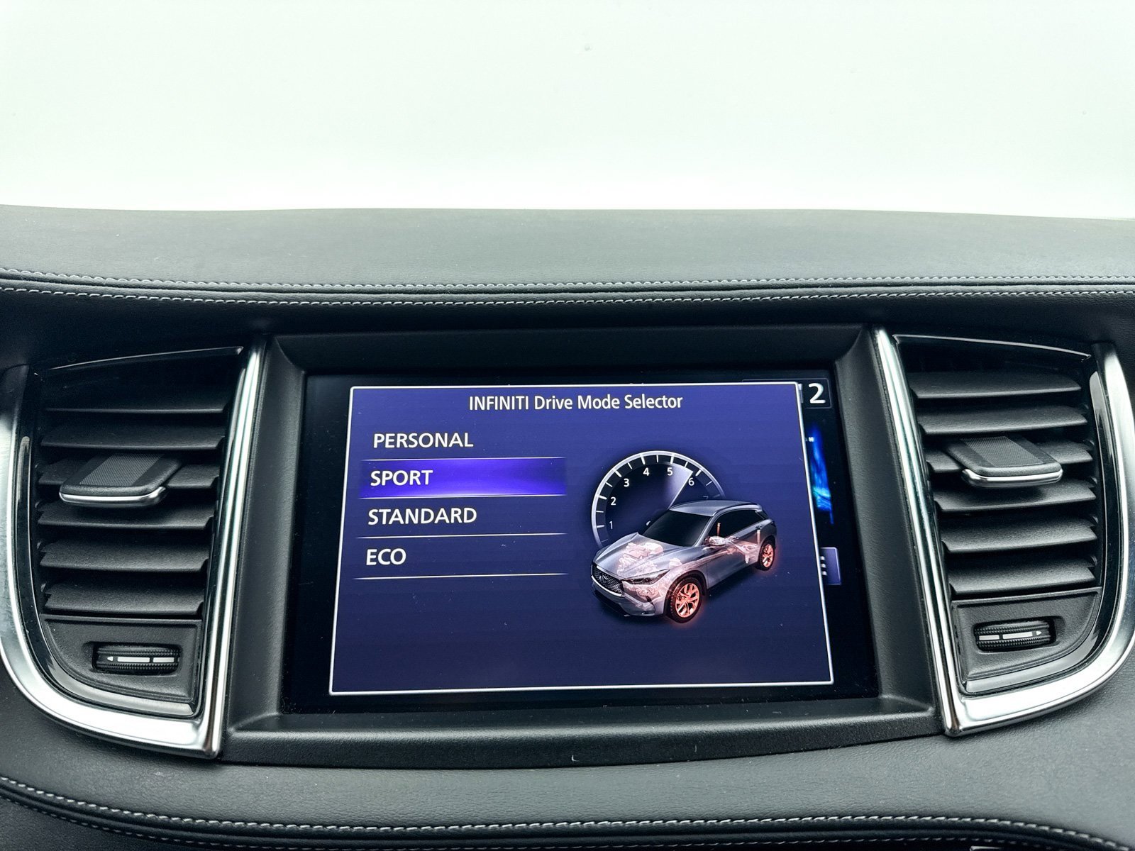 Used 2021 INFINITI QX50 Luxe w/ Appearance Package image 11