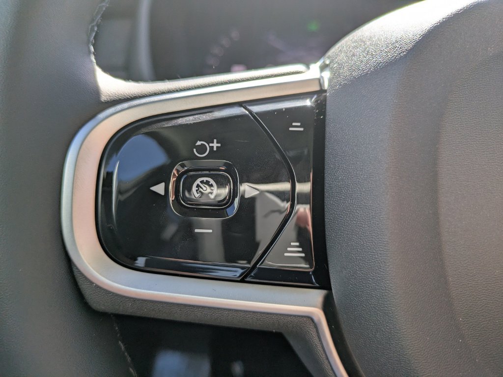 New 2026 Volvo XC90 B6 Ultra w/ Protection Package AWD/4WD image 25
