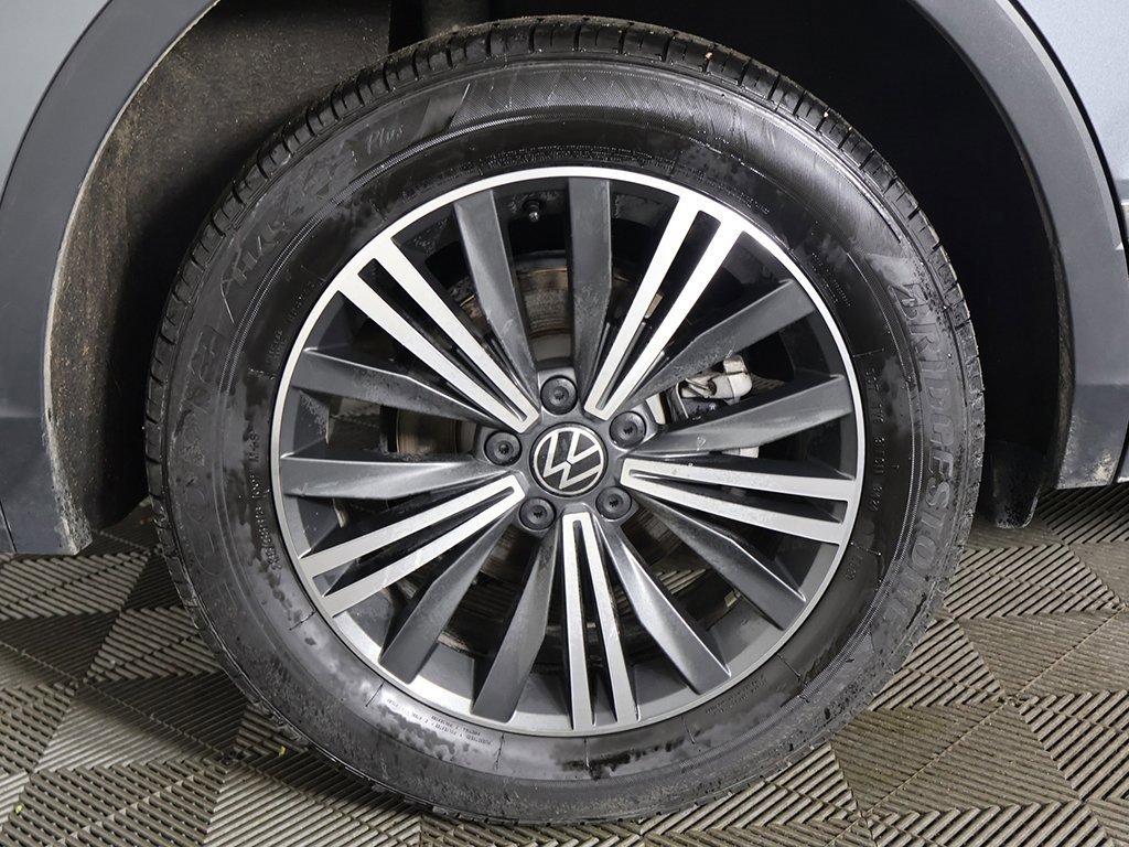 Used 2024 Volkswagen Tiguan SE image 20