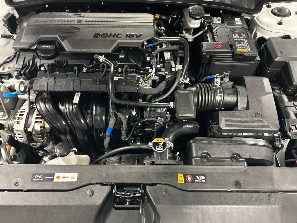 Used 2025 Hyundai Elantra Sport FWD image 24