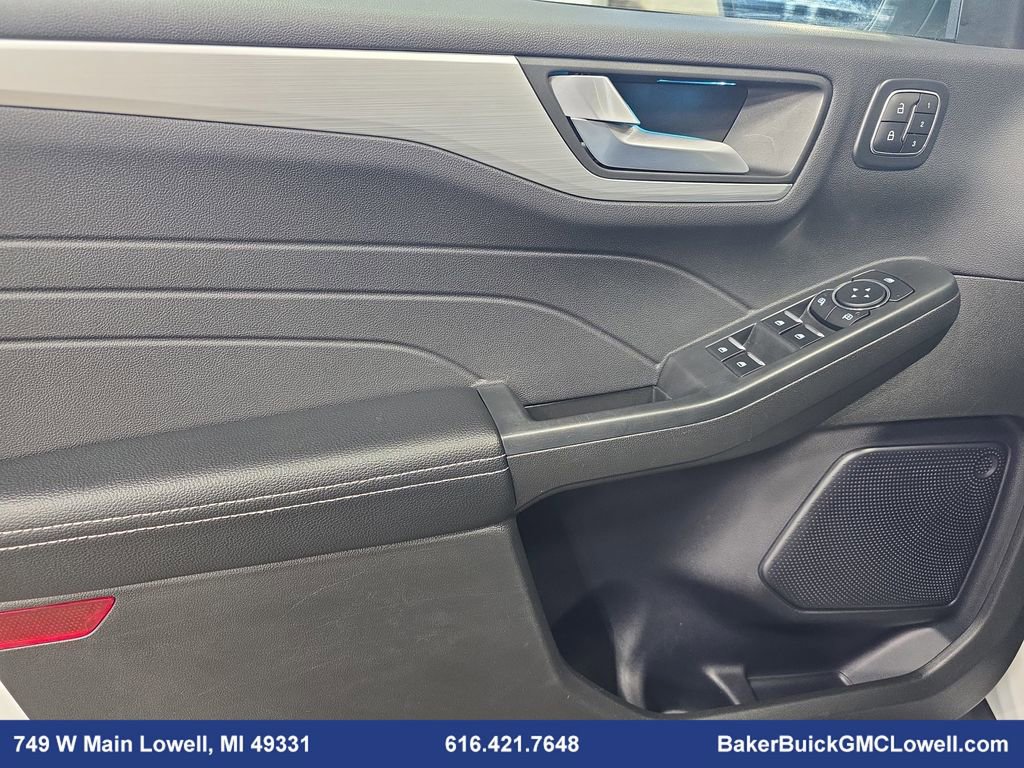 Used 2024 Ford Escape Platinum image 28