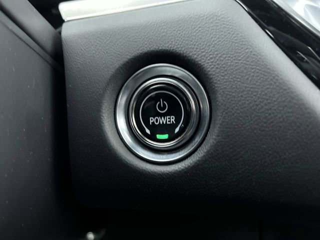 Used 2024 Cadillac Lyriq Sport image 17