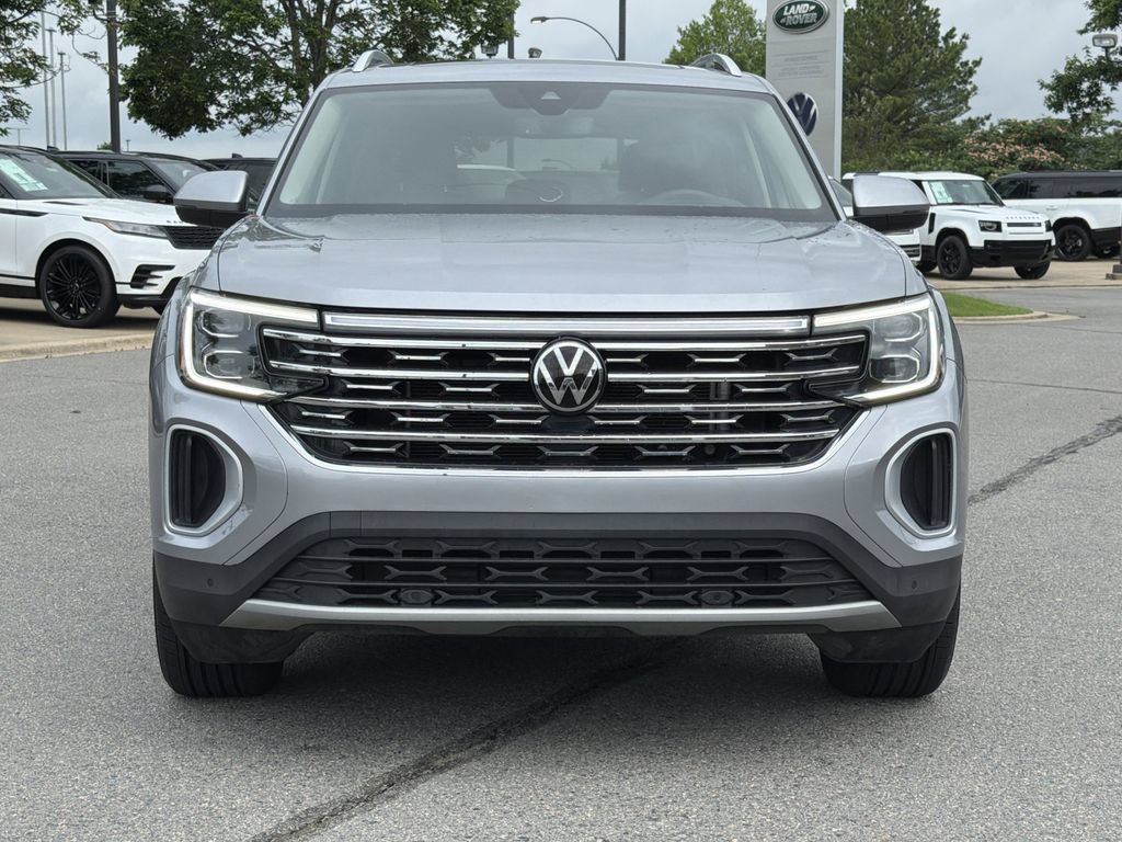 Used 2024 Volkswagen Atlas SEL AWD/4WD image 8