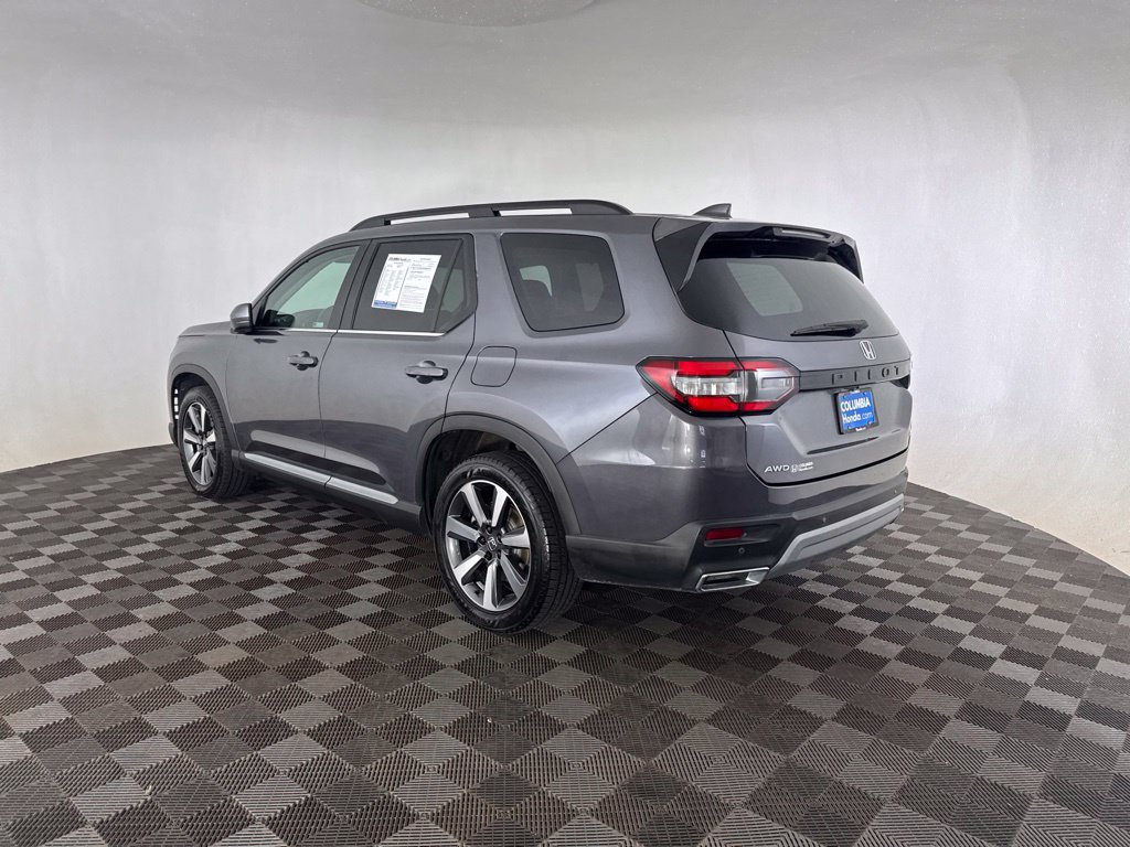 Used 2023 Honda Pilot Elite image 12