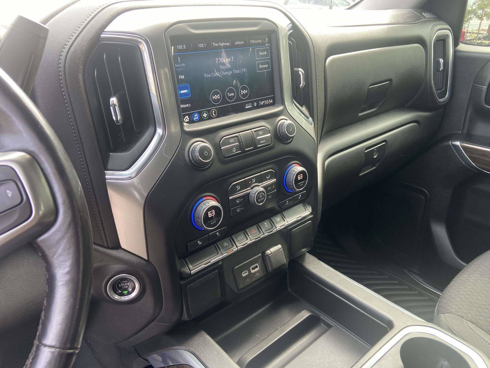 Used 2021 Chevrolet Silverado 1500 RST w/ Bed Protection Package image 11