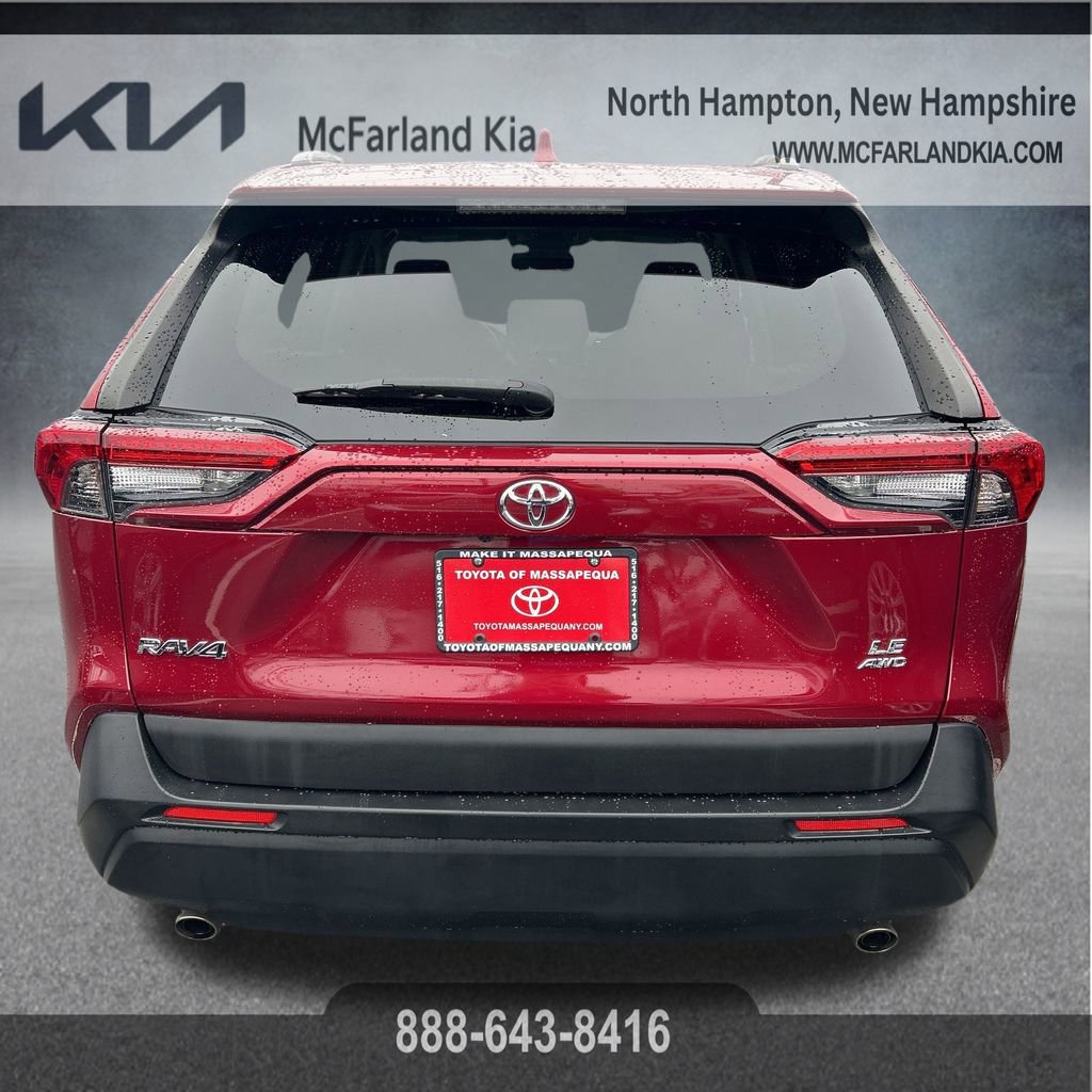Used 2021 Toyota RAV4 LE image 8