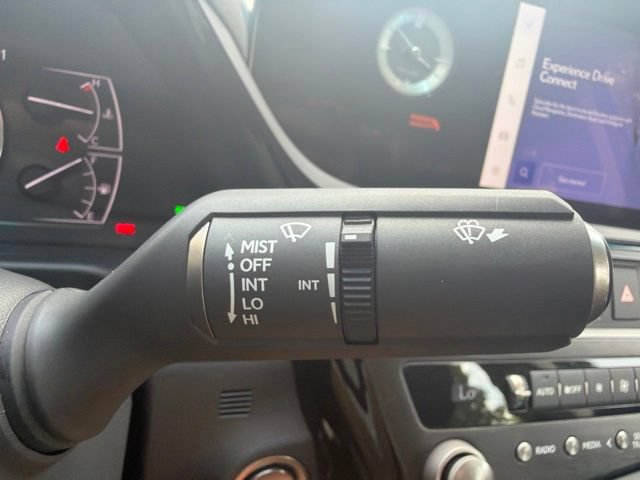 Certified 2025 Lexus ES 350 w/ Accessory Package (Z2) FWD image 23