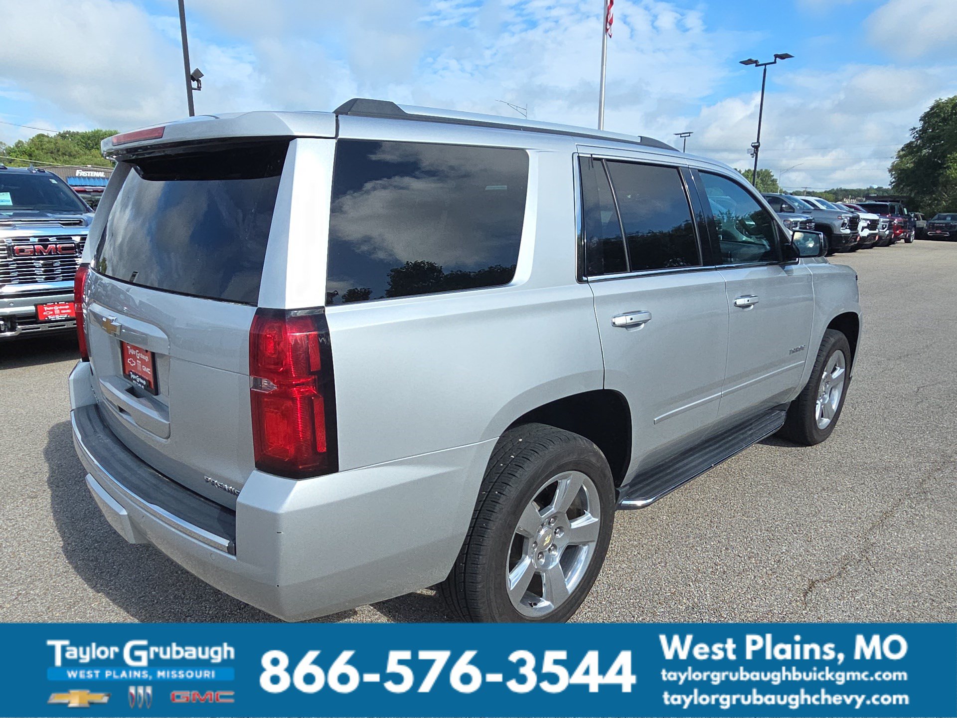 Used 2020 Chevrolet Tahoe Premier AWD/4WD image 8