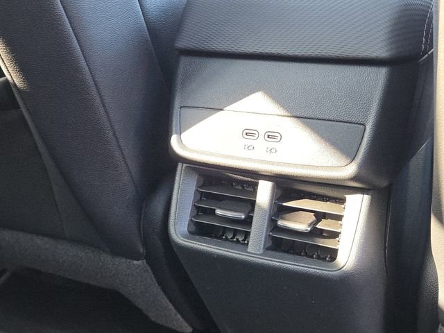 New 2026 Chevrolet Equinox LT w/ Convenience Package II image 9