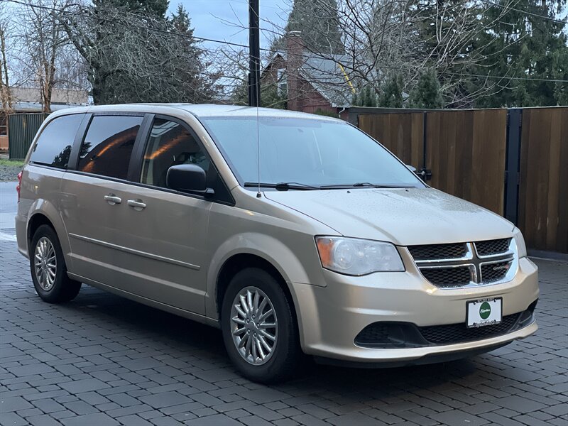 Used 2015 Dodge Grand Caravan SE w/ Quick Order Package 29E SE FWD image 5