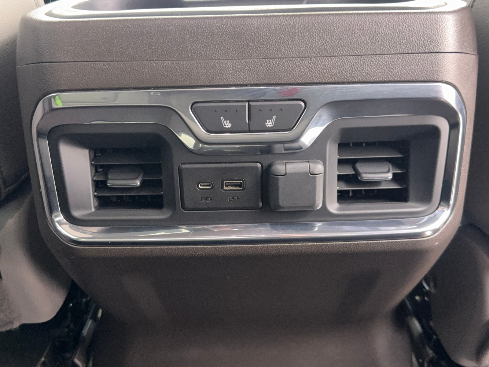 Used 2019 GMC Sierra 1500 SLT w/ SLT Premium Plus Package AWD/4WD image 40
