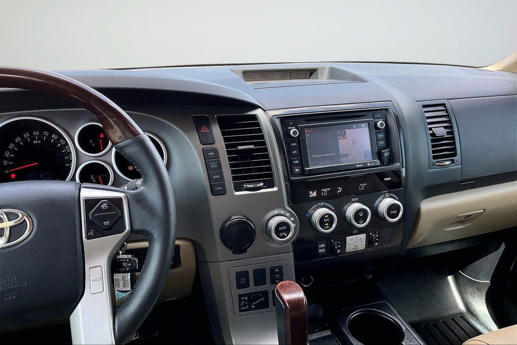 Used 2014 Toyota Sequoia Platinum RWD image 15