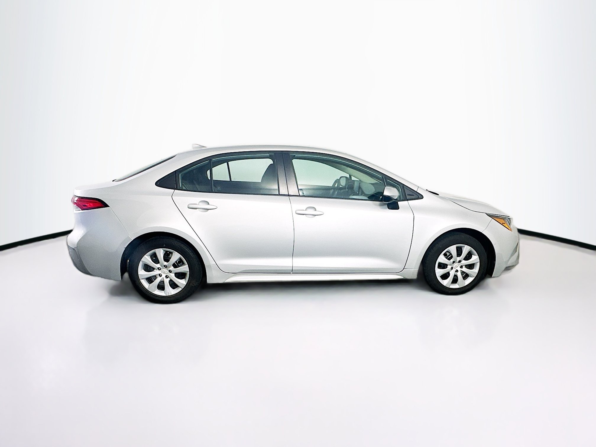 Used 2022 Toyota Corolla LE FWD image 10